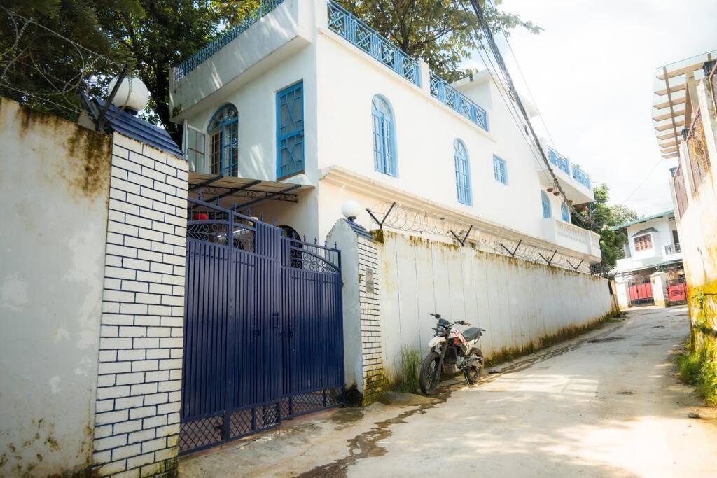 Blue Door Villa By Homeyhuts Rājpur Exterior foto